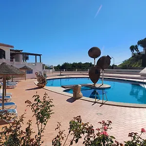Apartment Club, Salema